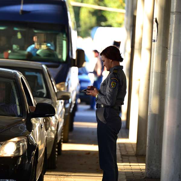 Maşină căutată de autoritățile din Germania, oprită la P.T.F. Petea