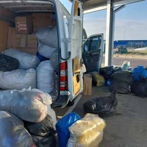 Peste 30.000 de pachete cu ţigări, fără documente de provenienţă, descoperite ascunse într-o autoutilitară la P.T.F. Borș II
