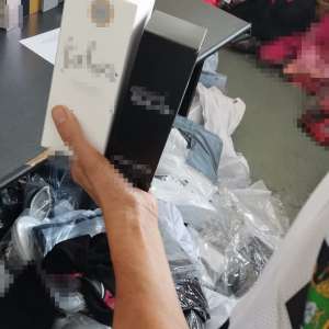 Peste 4.400 de bunuri contrafăcute,  descoperite de poliţiştii de frontieră giurgiuveni