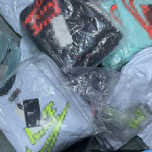 Peste 4.400 de bunuri contrafăcute,  descoperite de poliţiştii de frontieră giurgiuveni