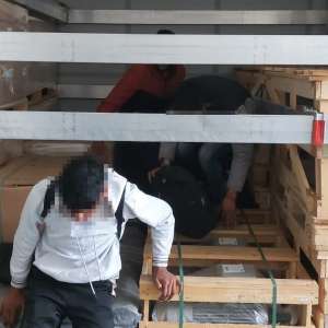 58 de cetăţeni străini care au încercat să ajungă, ilegal, în vestul Europei, opriţi la graniţa cu Ungaria