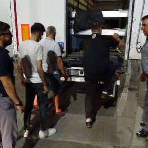 Două persoane depistate ascunse într-un ansamblu rutier, în P.T.F. Calafat