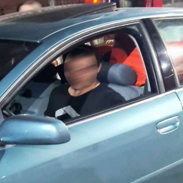 Depistat la volan, deși nu avea dreptul de a conduce autovehicule