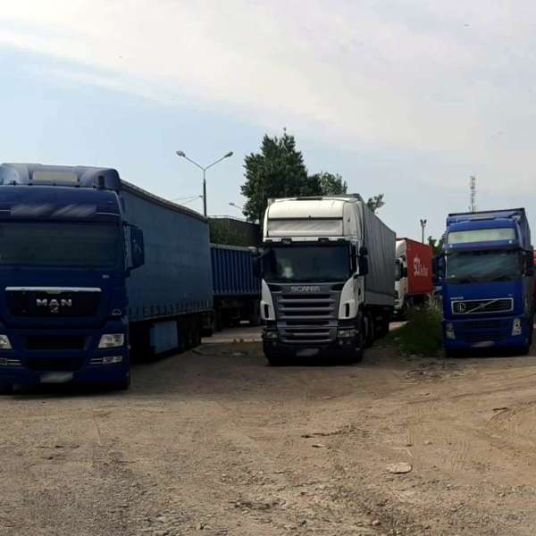 Remorci neînmatriculate descoperite de polițiștii de frontieră brăileni