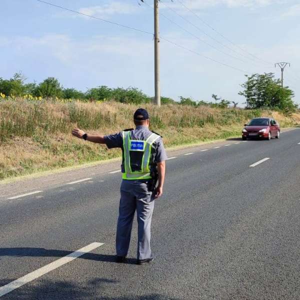 Depistat la volan, cu permis necorespunzător