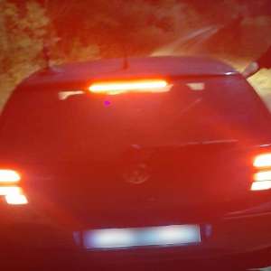 Doi prieteni cercetaţi pentru conducere fără permis şi încredinţarea cu bună ştiinţă a autovehiculului