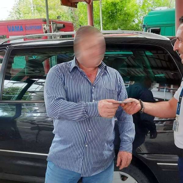 Ieşean depistat la volanul unui autoturism radiat din circulație de autoritățile din România