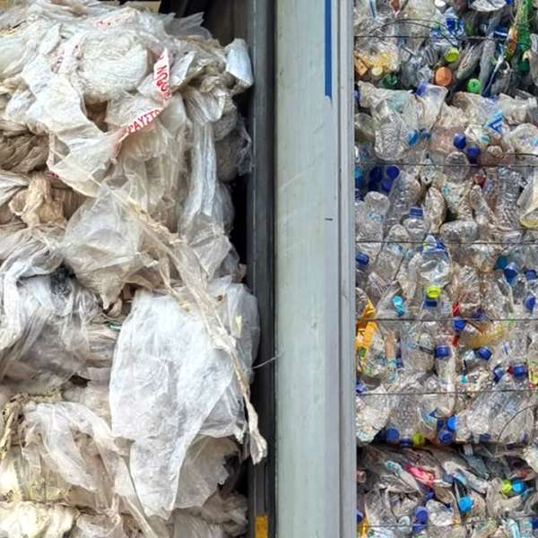 Peste 31 tone deşeuri de plastic, oprite la P.T.F. Giurgiu