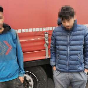 41 de cetăţeni străini, depistați ascunși de polițiștii de frontieră arădeni