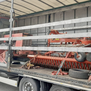 TIR cu deşeuri oprit la intrarea în ţară