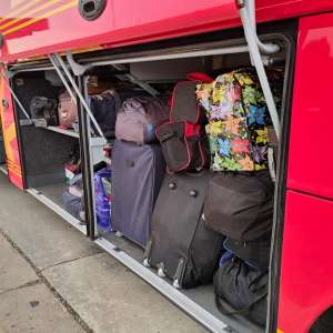 Şofer de autocar sancţionat pentru că s-a sustras de la controlul vamal