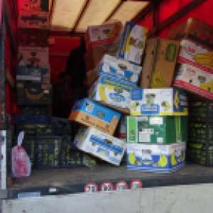 Cetățeni sirieni depistați ascunşi printre cutii cu legume, într-o autoutilitară, în P.T.F. Bechet