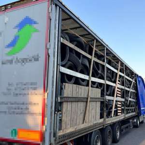 Aproximativ 330 tone de deşeuri, oprite de poliţiştii de frontieră la intrarea în țară