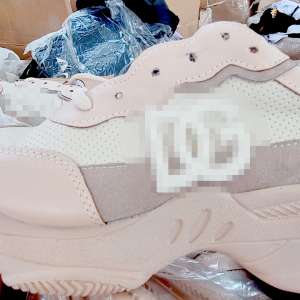 Bunuri contrafăcute, în valoare de peste  280.000 lei, descoperite de polițiștii giurgiuveni