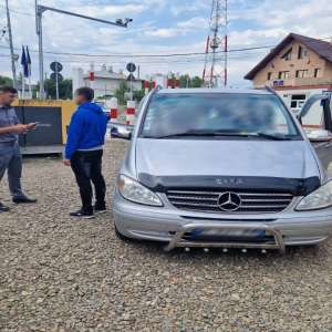 Documente false descoperite la controlul de frontieră