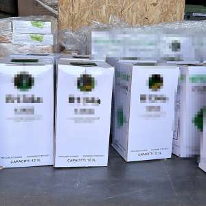 30 de butelii încărcate cu freon, oprite la P.T.F. Giurgiu