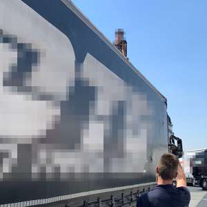 Două TIR-uri oprite la PTF Nădlac II. 26 de cetăţeni străini depistaţi ascunşi în compartimentele pentru marfă