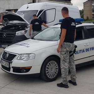 Mercedes în valoare de peste 60.000 de euro, căutat de autorităţile din Cehia, descoperit în Sighetu Marmației