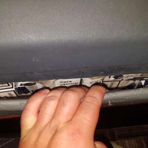 Microbuz căptuşit cu ţigări, descoperit în P.T.F. Siret