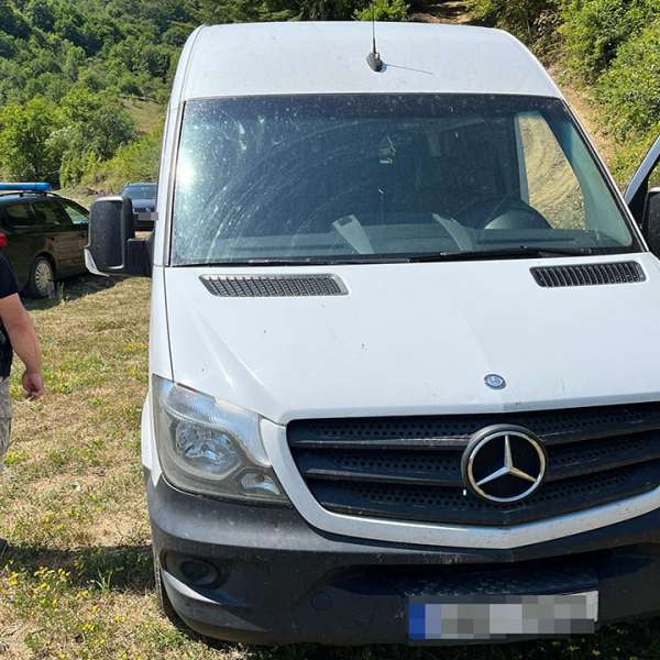 Mercedes în valoare de peste 20.000 de euro, căutat de autorităţile din Cehia, descoperit în Sighetu Marmației