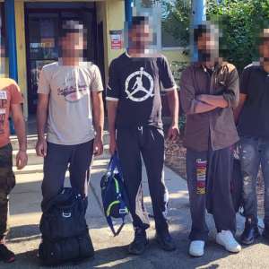 21 de cetățeni străini care intenţionau să ajungă ilegal în Spaţiul Schengen, depistați în ultimele 24 de ore