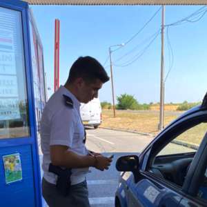 Trei indieni, depistaţi la graniţa cu Serbia