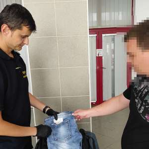 Document fals folosit pentru un loc de muncă mai bun