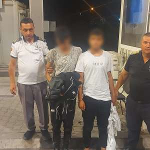 Patru cetățeni străini depistați în timp ce încercau să treacă ilegal frontiera în țara noastră