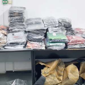 Bunuri contrafăcute, estimate la o valoare de aproximativ 56.600 lei, descoperite la PTF Giurgiu