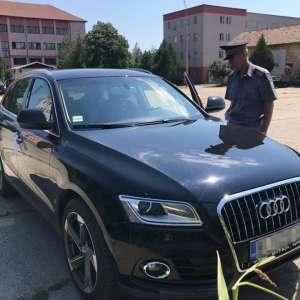 Autoturisme căutate de autorităţile din Slovenia și Germania, confiscate de poliţiştii de frontieră