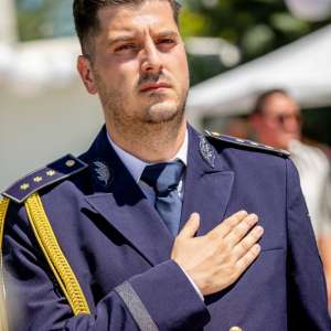 Să aveți tot timpul vorbele la voi!