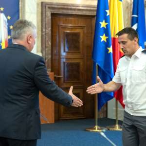 Să aveți tot timpul vorbele la voi!