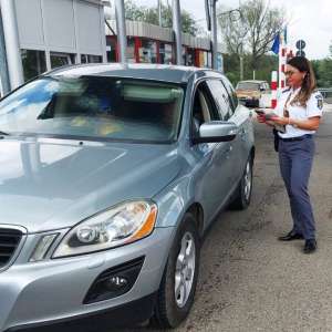 Permis de conducere european, obţinut contra sumei de 600 de euro