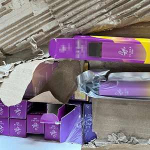 Bunuri contrafăcute şi nedeclarate, în valoare de 4,5 milioane de lei, depistate în Portul Constanţa