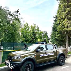 Autospeciale de patrulare 4x4 pentru teren dificil, achiziționate din fonduri europene nerambursabile pentru dotarea Poliţiei de Frontieră Române