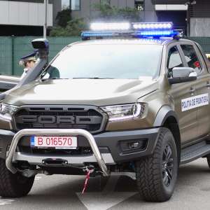 Autospeciale de patrulare 4x4 pentru teren dificil, achiziționate din fonduri europene nerambursabile pentru dotarea Poliţiei de Frontieră Române
