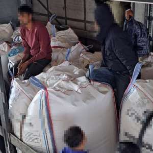 72 de migranți ascunși în TIR-uri, depistați în ultimele 24 de ore, la frontiera cu Ungaria