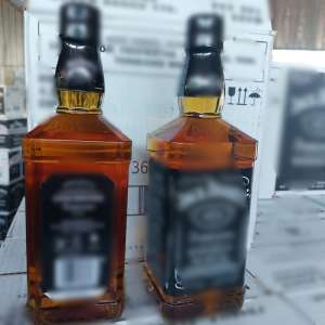 792 de sticle ce conţineau băuturi alcoolice, introduse în țară prin folosirea de acte nereale, depistate in Portul Constanța Sud Agigea