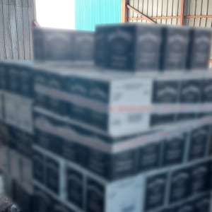 792 de sticle ce conţineau băuturi alcoolice, introduse în țară prin folosirea de acte nereale, depistate in Portul Constanța Sud Agigea