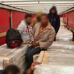 131 de migranți ascunși în TIR-uri, depistați în ultimele 24 de ore, la frontiera cu Ungaria
