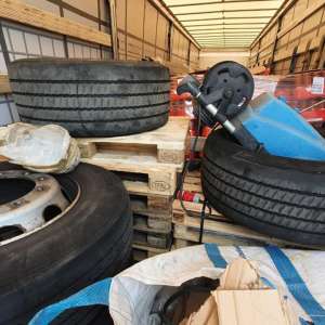 Peste 23 de tone deşeuri oprite la PTF Borș  II