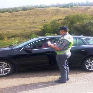 Încrederea în abilităţile de a conduce i-a adus o lucrare penală