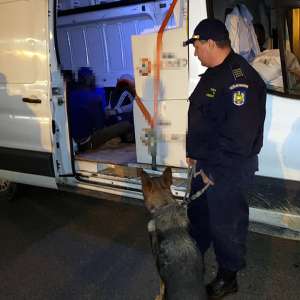 18 cetățeni străini depistați de polițiștii de frontieră arădeni