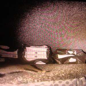 Doi șoferi, cercetați pentru contrabandă, au rămas fără țigări și fără microbuze