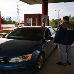 Păcălit cu un permis de conducere ucrainean fals