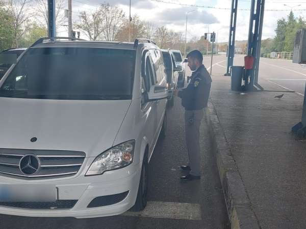 Autoturism radiat din circulaţie, descoperit în trafic de polițiștii de frontieră din PTF Albiţa