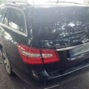 Mercedes furat, cu certificat de înmatriculare fals, descoperit la frontiera cu R. Moldova