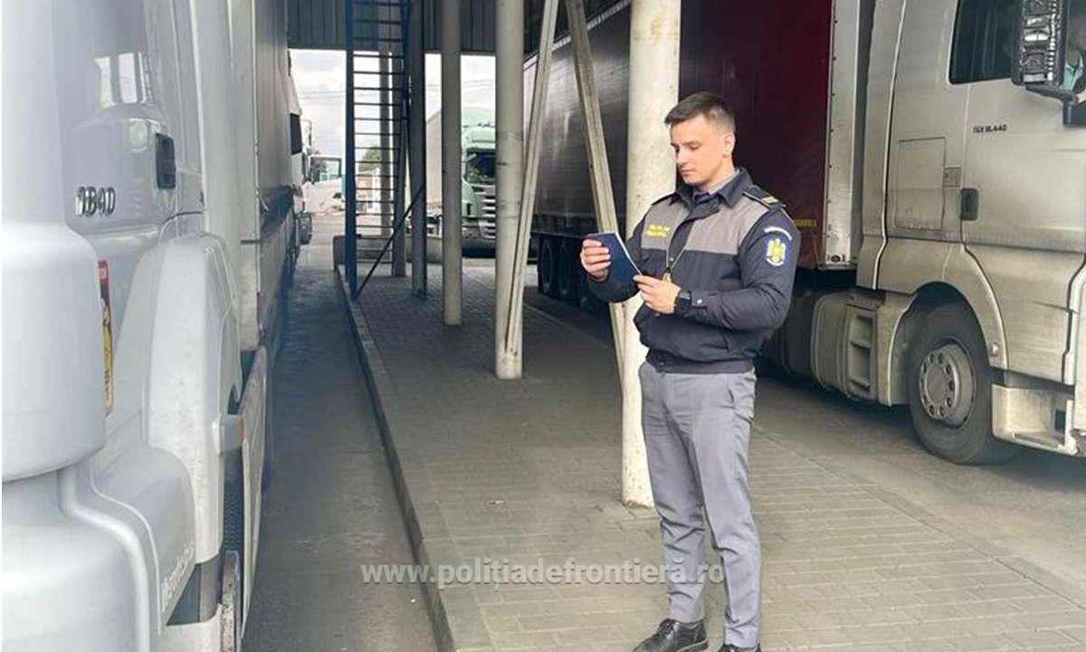 Permis de conducere fals depistat în P.T.F. Siret