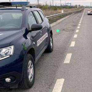Ansamblu rutier cu număr fals condus pe drum public