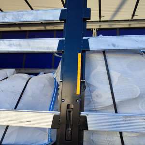 Deşeuri din aluminiu, oprite la Petea. Peste 48 de tone, în două mijloace de transport